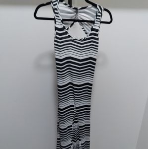 579 dress,size Medium,black and white